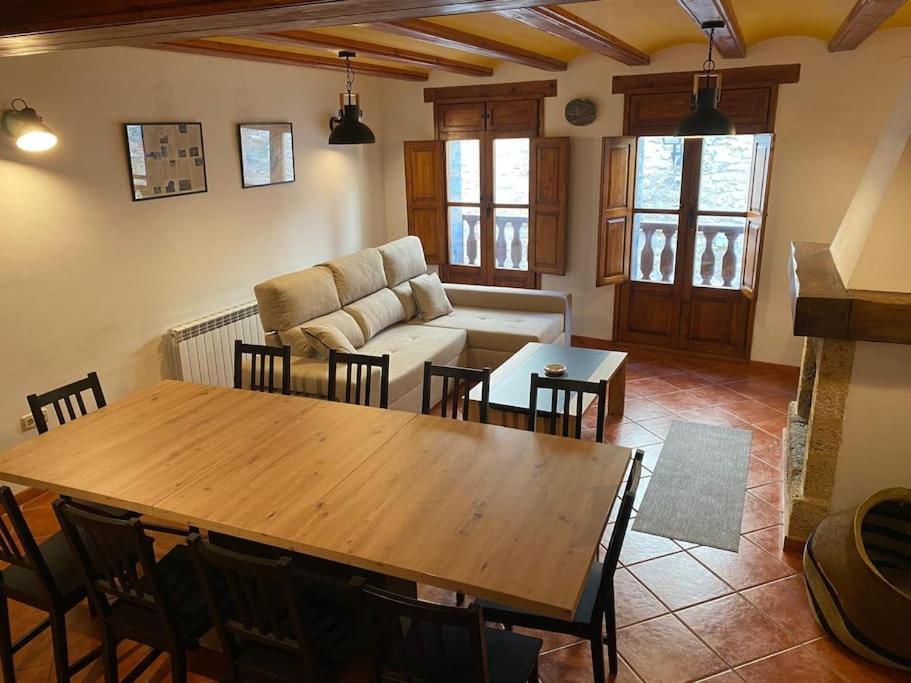 Casa Rural La Pena 米兰韦尔 外观 照片